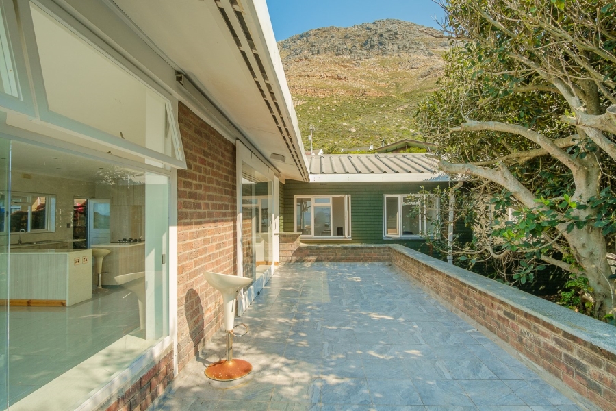 5 Bedroom Property for Sale in Simons Town Western Cape